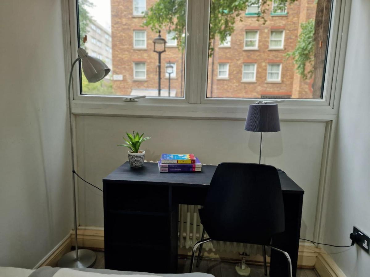 2 Bedrooms Flat In Great Location! London Exteriör bild